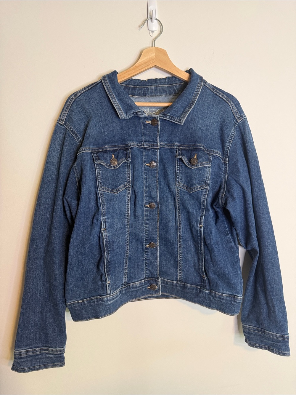 Old Navy Women's Medium Blue Denim Jacket